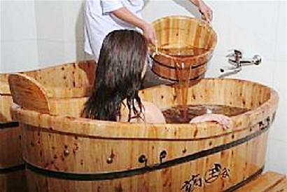 藥浴美容養(yǎng)生 六款藥浴助你擁有完美肌膚！