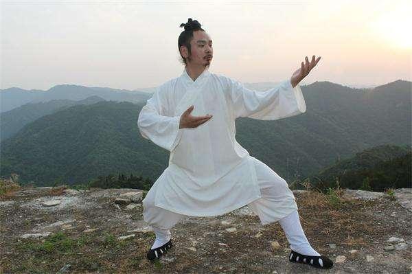 練氣功的動(dòng)作要領(lǐng) 呼吸 入境 姿勢